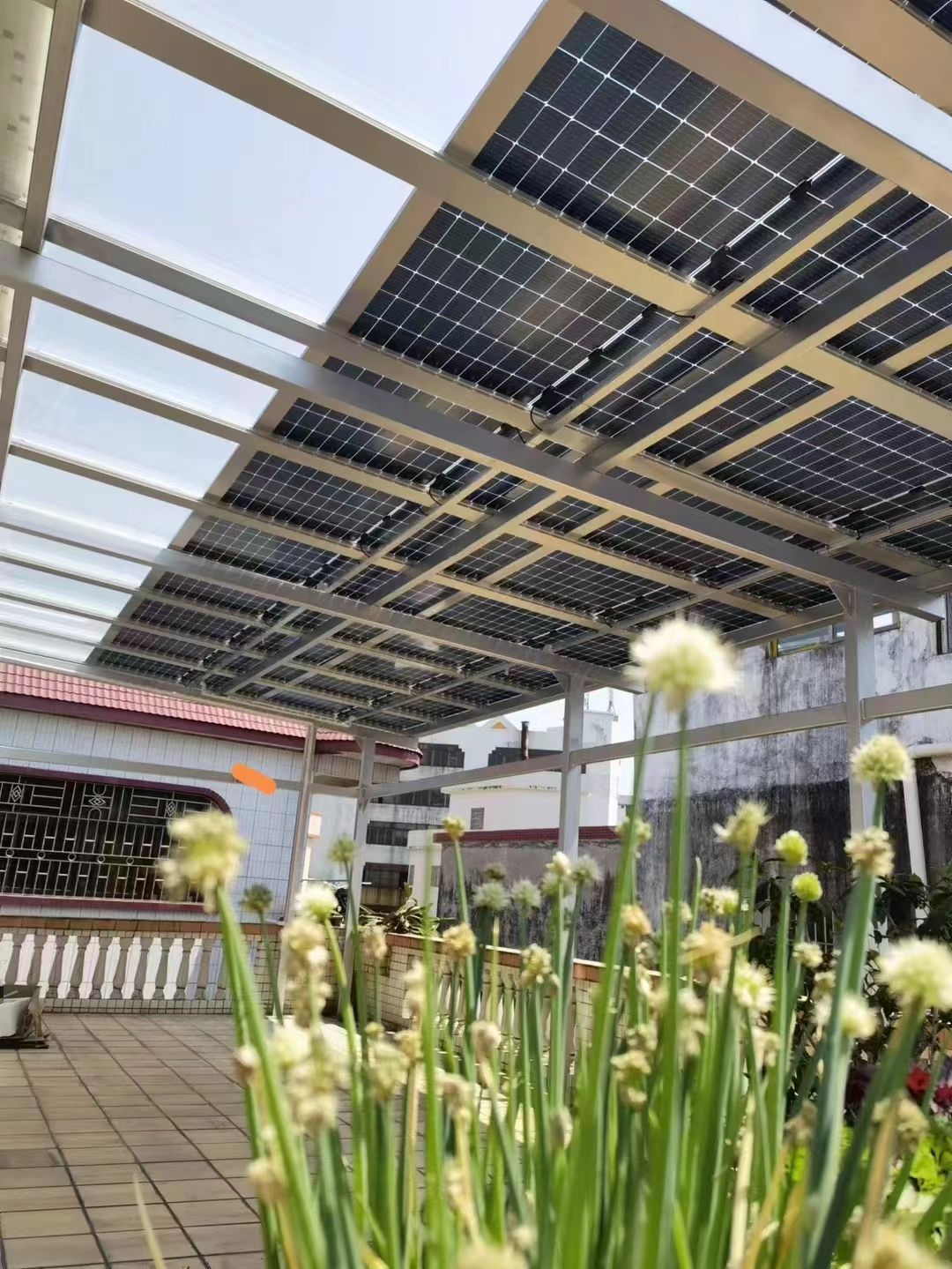 赤峰别墅家用屋顶太阳能发电系统安装